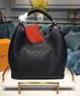 Сумка Louis Vuitton Carmel Mahina Bag Black